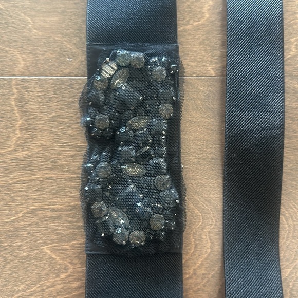 Set of 3 BCBG Max Azria Black Stretchy Belts - size M or size 8. - Picture 4 of 5